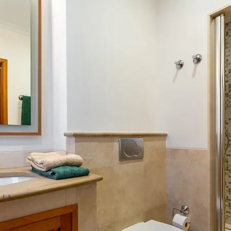 Greice Homes-2 Bedroom Penthouse Vilamoura Apartment