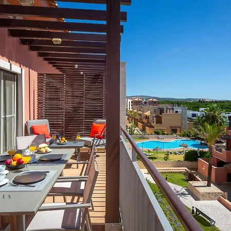 Greice Homes-2 Bedroom Penthouse Vilamoura Apartment *